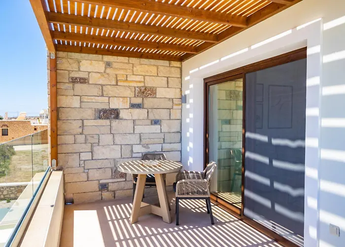 Elite Luxury * Afiártisz