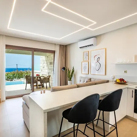 Elite Luxury Αφιάρτης